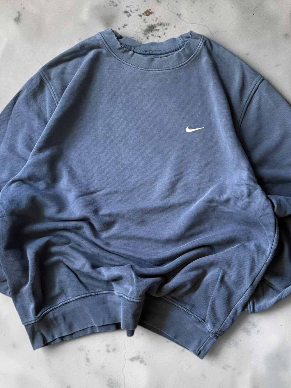 Vintage Y2K Nike Crewneck Sweatshirt Embroidered Swoosh Mens Medium Streetwear